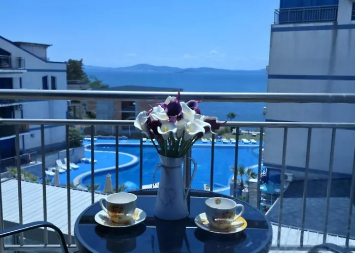 Divine Place アパート *